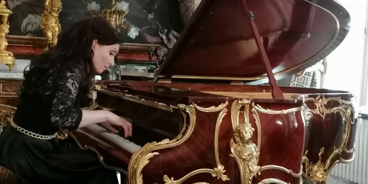 Salon-Konzerte im Fabergé-Museum Baden-Baden zu Gunsten des Wiederaufbaus des Glockenturmes der Russisch-Orthodoxen Kirche in Termes/Usbekistan